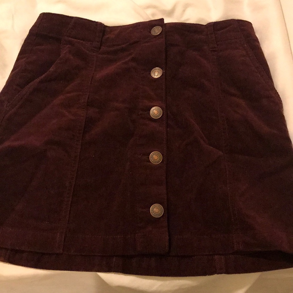 maroon courdory skirt forever 21